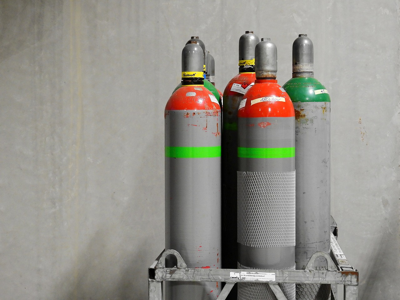 ¿Cómo funciona regulador de presión de gasolina?