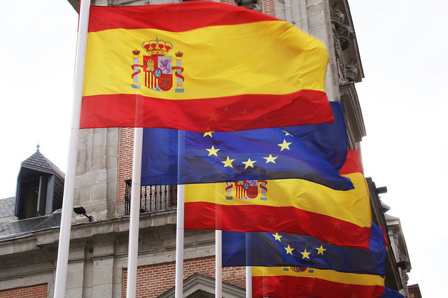 bandera de España y bandera de Europa