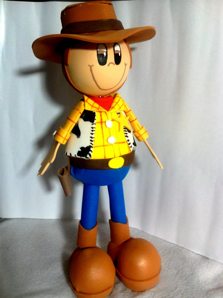 fofucha inspirada en woody de toy story