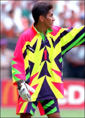 la camiseta de portero del mexicano Jorge Campos