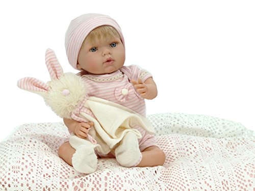 Muñeca Tita con conejito de regalo (R/1000), Preciosa muñeca con cuerpo articulado, muy blandita y con un pijama muy suave. Muñeca perfumada