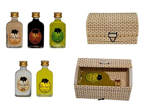 Lote de 15 Botellas de Licor Minis en Cajas de Mimbre Rectangulares. Detalles de Bodas y Eventos.(8 cm. - 5 cl.)(10,5 x 6 cm.)