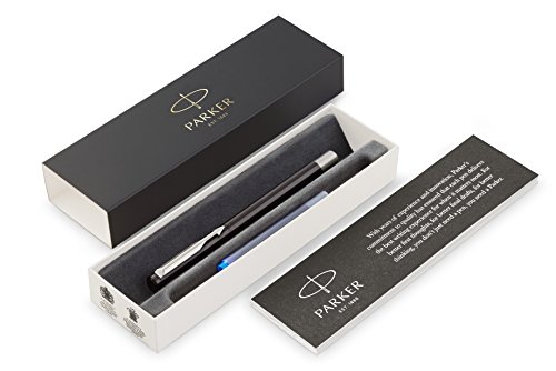 PARKER Vector pluma estilográfica, color negro con adorno cromado, plumín fino, tinta azul, en estuche de regalo