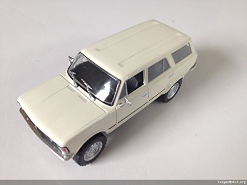 Générique Polski Fiat 125P 4x4 Diecast Car 1:43 Scale White -réf P169