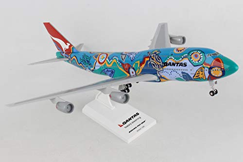 Skymarks	SKR086 Qantas Nalanji Dreaming Boeing 747-300 w/gear 1:200 Snap-Fit Model