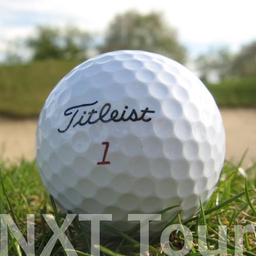 50 TITLEIST NXT TOUR PELOTAS DE GOLF RECUPERADAS / LAKE BALLS - CALIDAD AAA / AA (A / B GRADE) - EN BOLSA DE RED