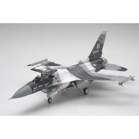 Tamiya 61106 F-16C / N Agressor - Avión a Escala 1:48