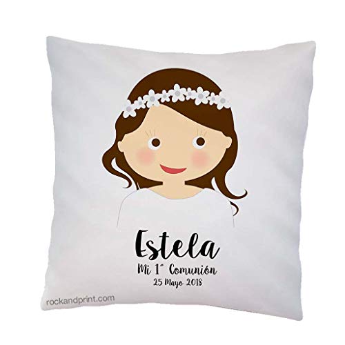 Regalo de Comunión. Cojín Niña Recuerdo 1ª comunión personalizado 40x40 cm. Incluye relleno. Personaliza vestido, pelo y ojos. Almohadones originales.