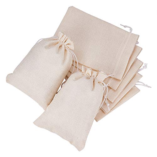 BENECREAT 25 PCS Bolsas de Arpillera con Cordón Envase de Regalo Color de Crema para Fiesta Boda y Almacenamiento de Cosas Pequeñas 18x13cm