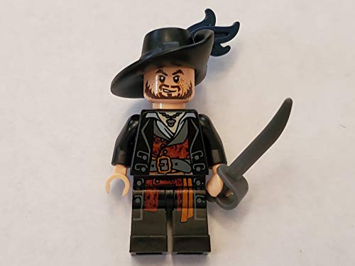 LEGO Piratas del Caribe - Figura de Héctor Barbossa con Sable y Copa Dorada