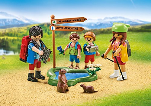 Playmobil 6536. Familia de excursionistas de 4 miembros con estanque y accesorios.