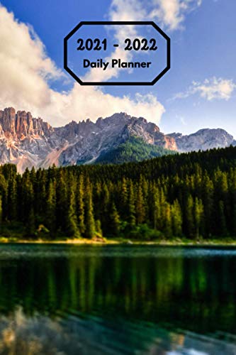 2021 - 2022 Daily Planner: 2021 Forest Planner 53 weekly spreads from 28 December 2020 to 2 January 2022