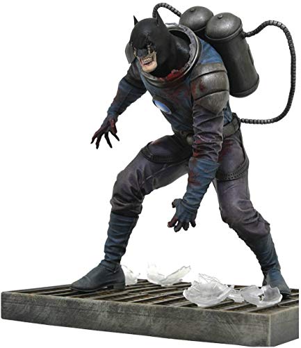 BATMAN JUN201791 Estatua de PVC