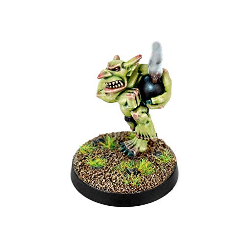 War World Gaming Gutrot Greenskins - Jugador Estrella Goblin Bombardero – 28mm Escala Fútbol Miniatura Fantasía Trol Duende Trasgo Pintar Colección Personaje Seguimiento Envío