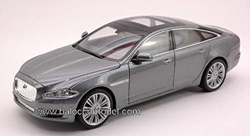 WELLY WE0304 JAGUAR XJ 2010 SILVERGUN 1:24 MODELLINO DIE CAST MODEL