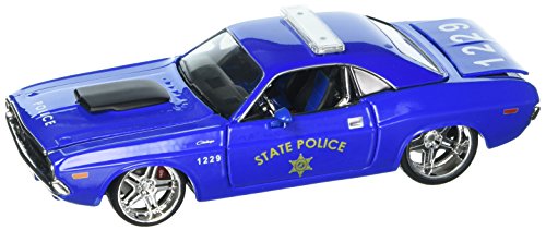 Maisto 1970 Dodge Challenger R/T Coupe Police Blue All Stars 1/24 Diecast Model Car by