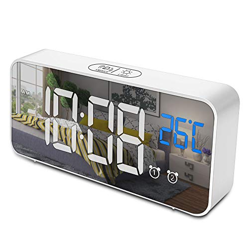 opamoo Reloj Despertador Digital, Reloj Despertador Digital LED 2 Alarma Control de voz 4 Brillo Ajustable 13 Música Despertadores Digitales con Temperatura 12/24 Horas Puerto de Carga USB