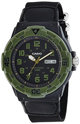 Casio Reloj Analógico para Hombre de Cuarzo con Correa en Plástico Collection