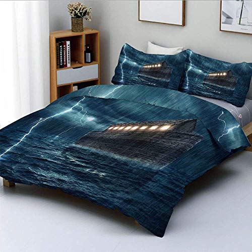 Juego de funda nórdica, antiguo barco de madera nostálgico durante una tormenta de lluvia y relámpagos, escena dramática de miedo, juego de ropa de cama de 3 piezas con 2 fundas de almohada, azul marr