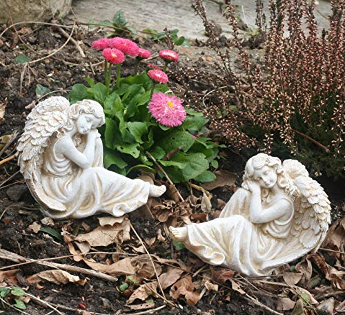 Juego de 2 ángeles de jardín, polirresina, color piedra antigua.