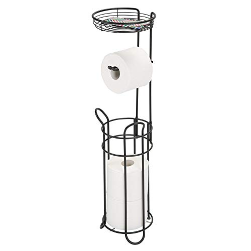 mDesign Portarrollos para baño sin perforación – Portarrollos de pie para baños – Soporte para papel higiénico para cuatro rollos con bandeja metálica – negro mate