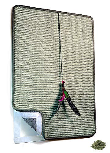 Valkyra - Rascador para gatos autoadhesivo, alfombrillas de sisal para superficies horizontales y verticales, juego de plumas y hierba gata (40 x 60 cm, verde claro).