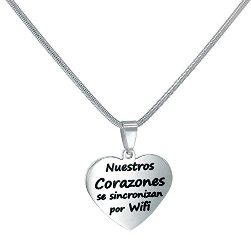 TEMPUS FUGIT. Regalo para el Amor. Colgante/Collar de Acero Inoxidable Brillante Antialérgico Corazón con Mensaje Grabado. Incluye Caja para Regalo