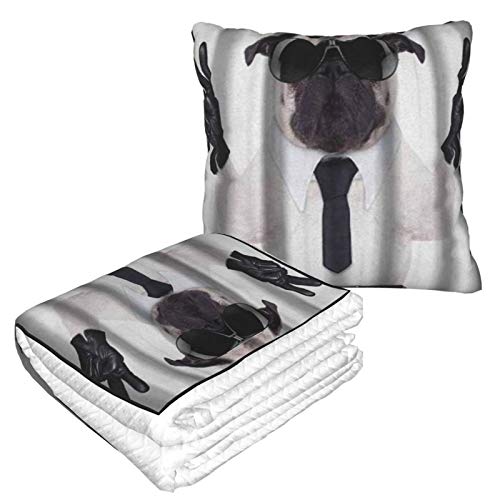 XINGAKA Manta de Viaje súper Suave,Signo de Victoria de Pug de Aspecto Elegante con ambas Patas con Gafas de Sol Negras Frescas Animal,Manta Plegable,Almohada cómoda