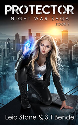 Protector (Night War Saga Book 1) (English Edition)