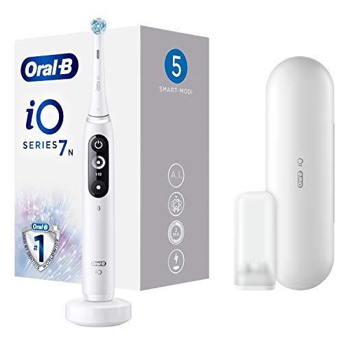 Braun Oral-B 4210201302223 iO 7 - Cepillo de dientes eléctrico con tecnología magnética, microvibraciones suaves, 5 programas de limpieza y pantalla, estuche de viaje, color alabastro blanco