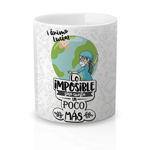 Yujuuu! | Taza Personalizable con Nombre | Taza cerámica para Regalo Original Profesión Enfermera. Resistente 100% al microondas y lavavajillas. (Diseño 03) Frase Imposible Cuesta Poco más.