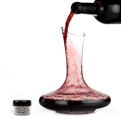 Prima Decantador de Vino de Cristal - Calidad Jarra de Vidrio de Vino con Accesorios - Pico Inclinado a Prueba de derrames, Base Ancha para una Mejor aireación| Elegante Set de Regalo.