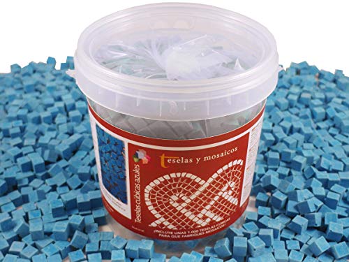 1000 teselas cúbicas para mosaico color azul 9x9x9mm. 1 kg.