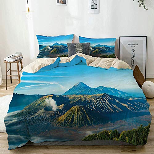 Juego de funda nórdica beige, volcán Monte Bromo durante el amanecer en Java Oriental, Indonesia Majestic Nature, ropa de cama decorativa de 3 piezasJuego con 2 fundas de almohada Easy Care Anti-Aller