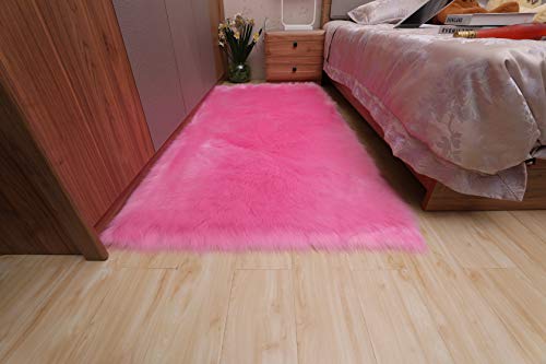 Cumay Piel de Imitación, Artificial Alfombra, excelente Piel sintética de Calidad Alfombra de Lana ，Adecuado para salón Dormitorio baño sofá Silla cojín (Rosa roja, 70 x 135 cm)