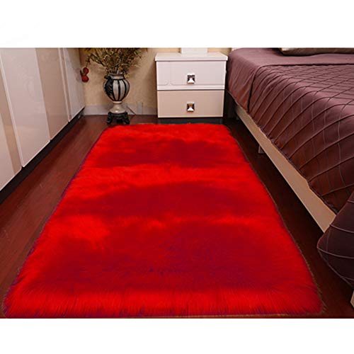 SHENGYUAN Alfombra Oveja de Piel Sintetica,Fácil de Limpiar y Duradero, Suave, Medidas Alfombra de Comedor, Dormitorio, Pasillo o Regalo,Rojo,70 * 135cm/27.6 * 53.1in