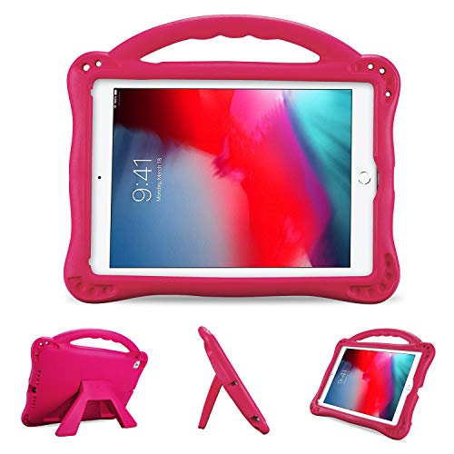 ProCase Funda Infantil iPad 9,7 6.ª/5.ª, iPad Pro 9.7, Air 2/1 (Modelos Viejos), Carcasa Niño Antigolpes con Asa Suave Soporte Plegable, Funda Bebé Ligera para iPad 9.7 2018 2017 iPad Air 1/2 -Magenta