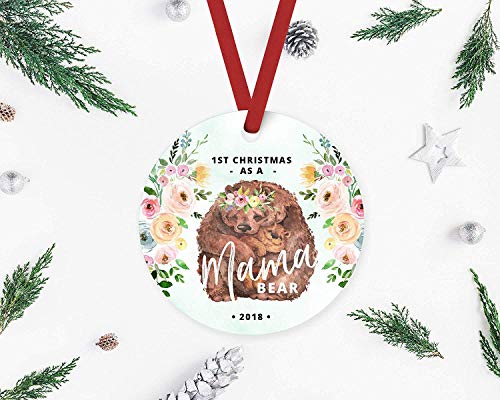 Lplpol Ornamento Personalizado Primera Navidad Como Mamá Oso Ornamento Mamá Oso Regalo Nueva Madre Regalo Cerámica Porcelana Árbol de Navidad Colgante Pedemant, Ideals, BST1114