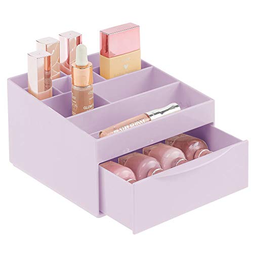 mDesign Caja organizadora para el cuarto de baño o el tocador – Organizador de cosméticos hecho de plástico – Caja de maquillaje con 11 compartimentos y un cajón – lila claro