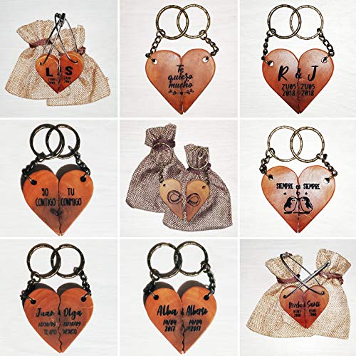 LLAVEROS PERSONALIZADOS para PAREJAS con forma de CORAZÓN en dos mitades de madera recuperada