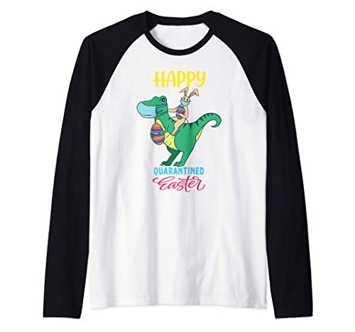 Conejito montando trex con máscaras Funny Quarantine Easter Camiseta Manga Raglan