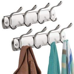 mDesign Juego de 2 Perchero de pared metálico – Colgador de ropa con 4 ganchos dobles- Cuelga ropa para abrigos, sacos, chales, pañuelos - Muy útil para organizar armarios - plateado