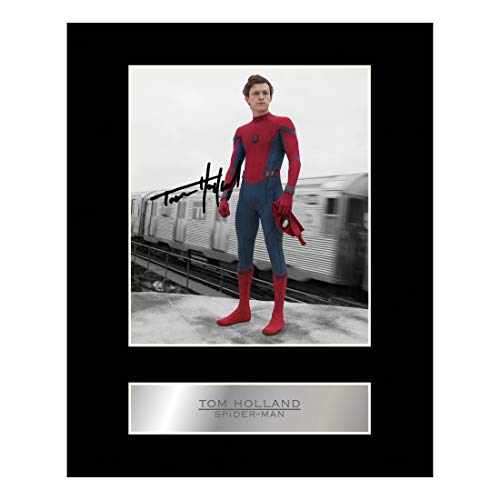 Foto de Spiderman firmada por Tom Holland