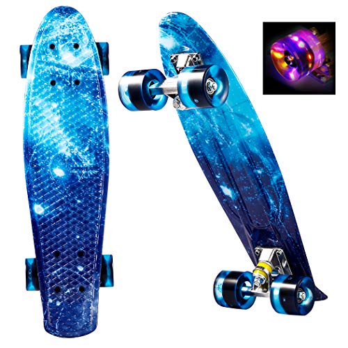 ANCHEER Skateboards Monopatín 56 cm/22 Inch Mini Cruiser - Patineta con 4 LED Luces PU Ruedas Diseño Retro para Niños Adolescentes Jóvenes Principiantes Carga Máxima 100 kg (índigo)