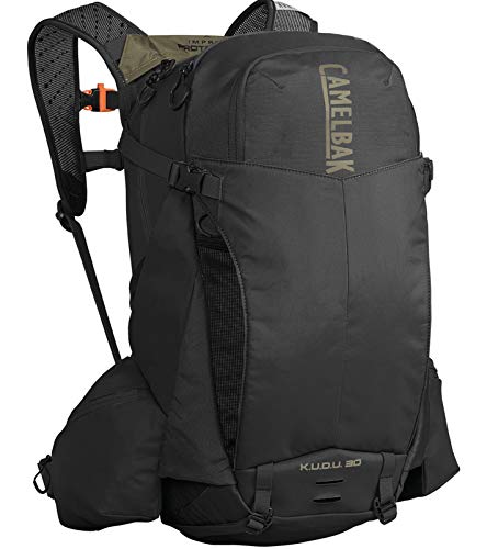 CamelBak K.U.D.U. Transalp Protector 30 Mochila de hidratación, Unisex Adulto, Negro/Verde Oliva, Small/Medium