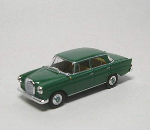 Starmada Mercedes-Benz 190c W110 (verde oscuro) 1:87