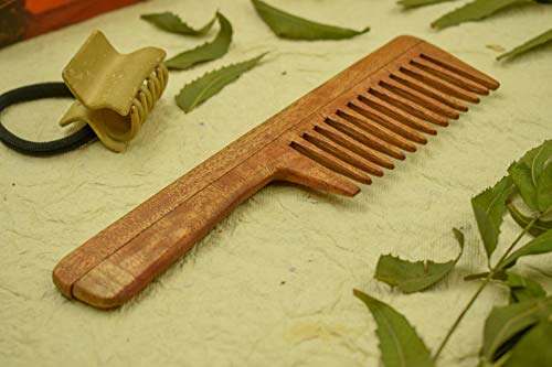 SVATV Handcrafted Neem Comb con mango N- 81 (7"X1.5")